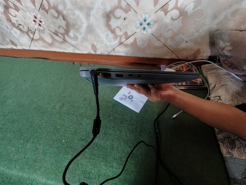 Lenovo notebuk hkj