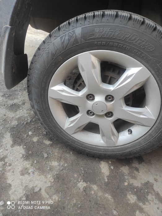 Продам шины 185/65/15