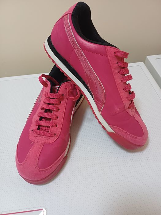 Много запазени маратонки