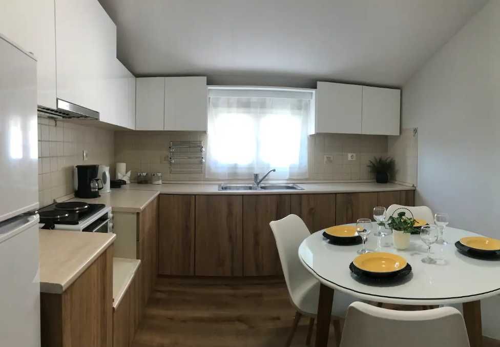 Дава се под наем Двустаен апартамент в Пловдив, Младежки Хълм - 65 кв.м за 341.7 € - Снимка #5