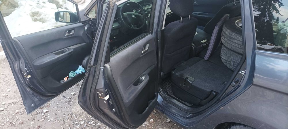 Honda FRV на части