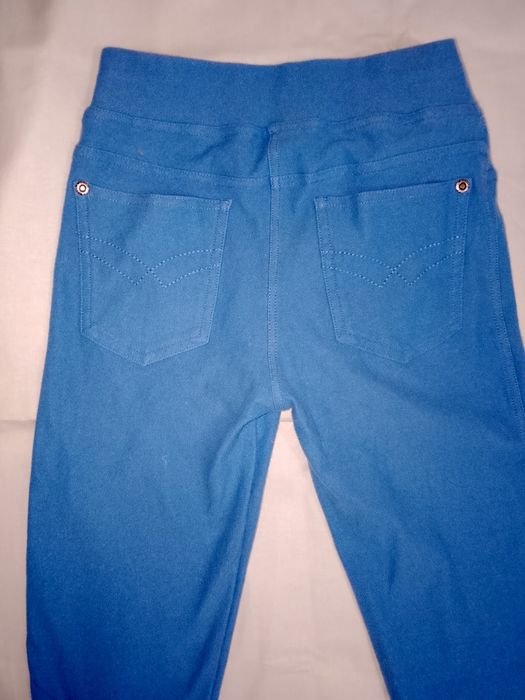 Отдам бесплатно женскую одежду