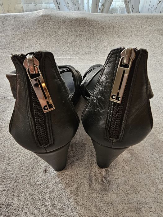 Сандали на платформа Calvin Klein