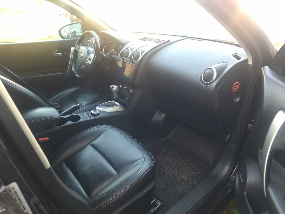 Nissan Qashqai automat