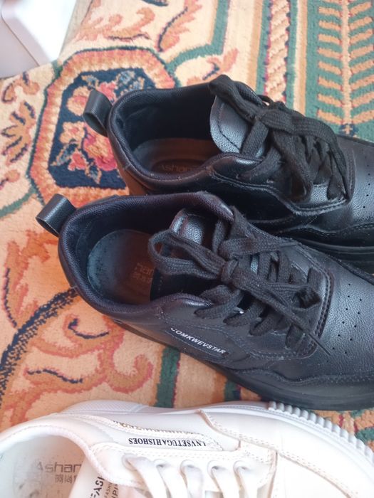 Женские кроссовки  размер 35, 36