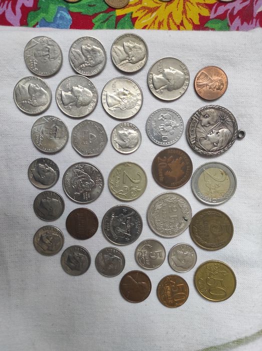 Старый монеты ...