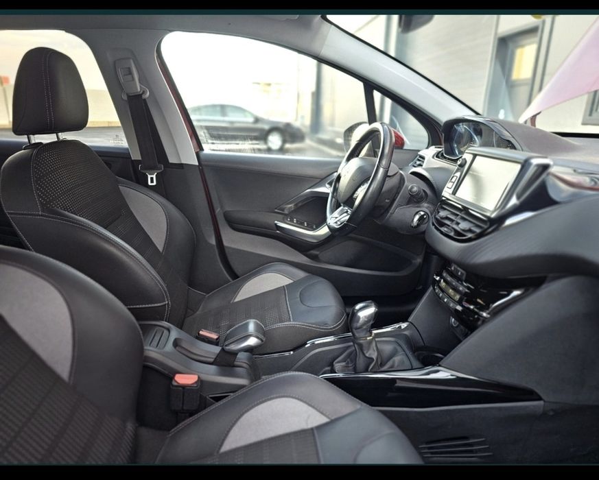 Peugeot, model 2008, din anul 2018,impecabil.