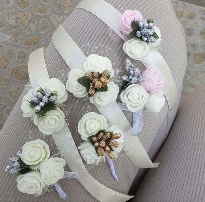 Сватбени бутониери