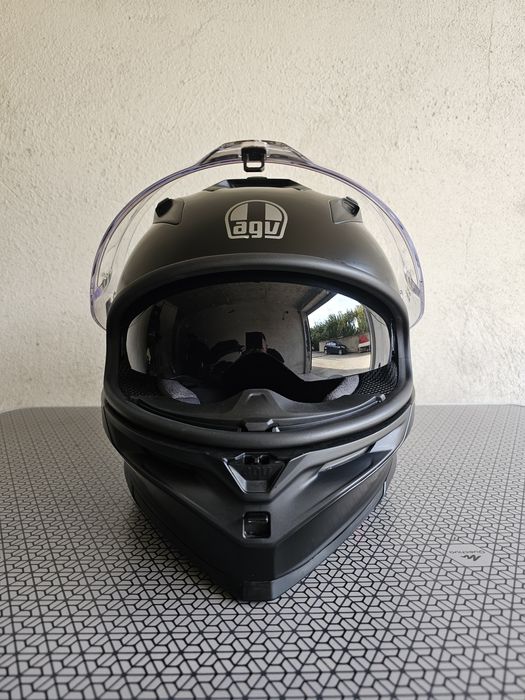 Мотоциклетна каска AGV K7, черен мат, размер L