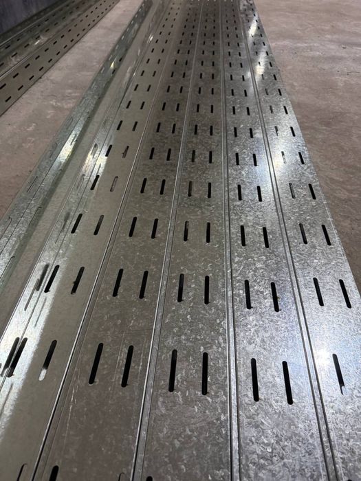 GIEK engineering kabelni latok