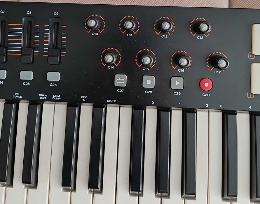 Vand orga midi M-Audio 49