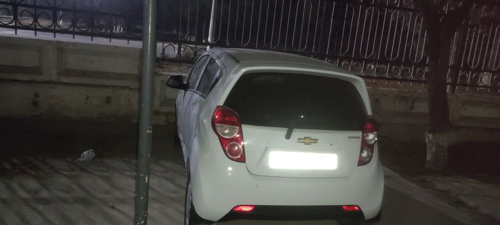 Spark 2022 белый