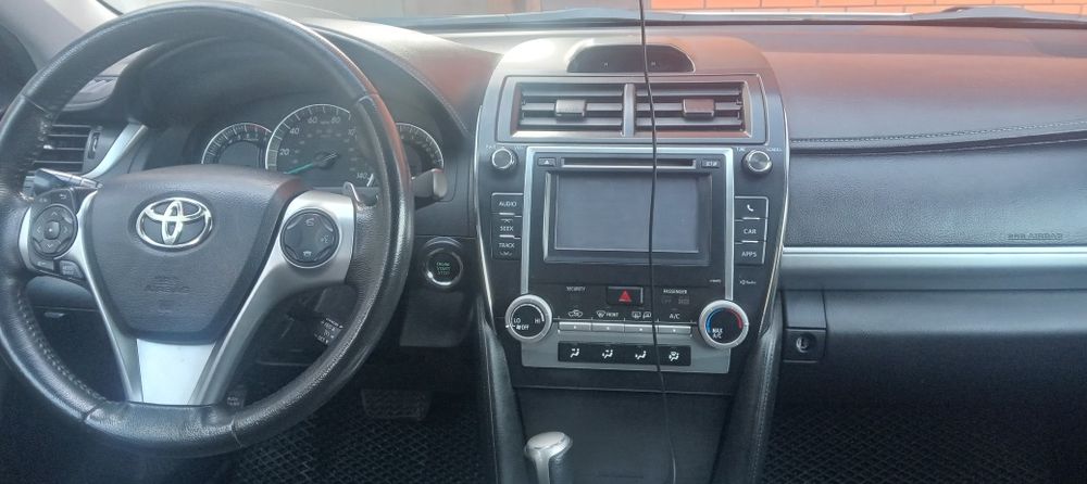 Продам тойота камри 50