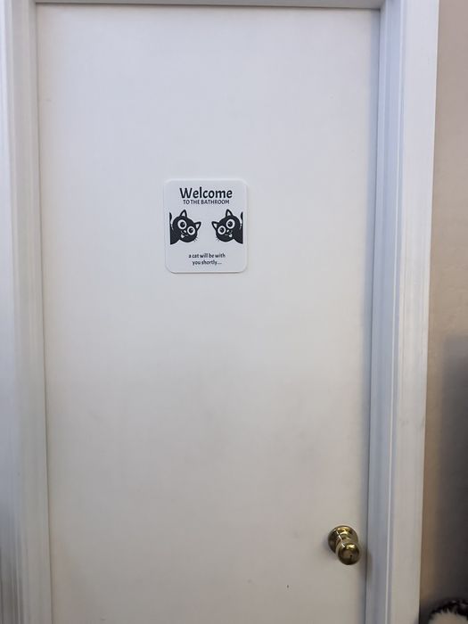 Semn usa baie cu pisici