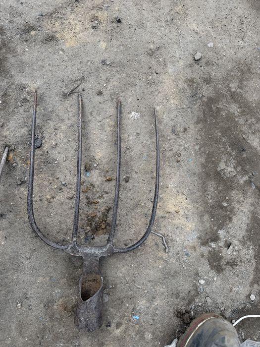 Продам вилы для сены.