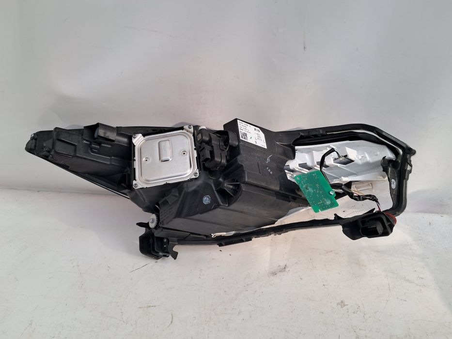 Фар Renault Zoe led