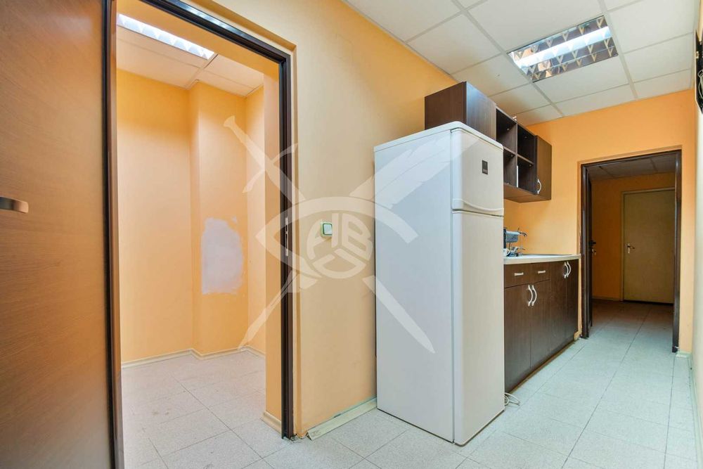 Продава се Офис в София, Дружба 2 - 168 кв.м за 1905 €/кв.м - Снимка #10