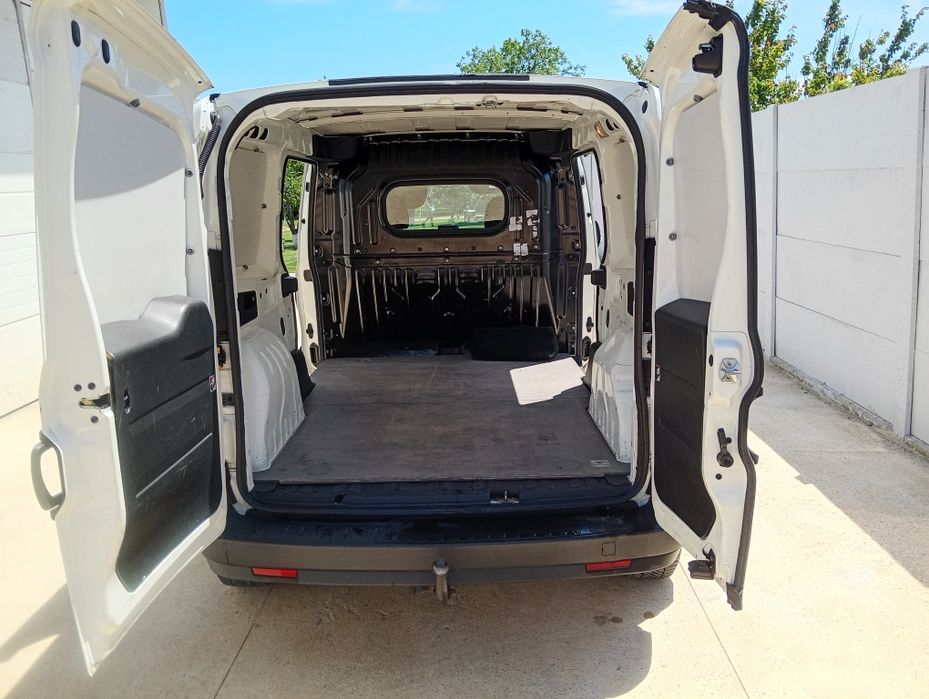 Vând Fiat Doblo Maxi 1.6 jtd