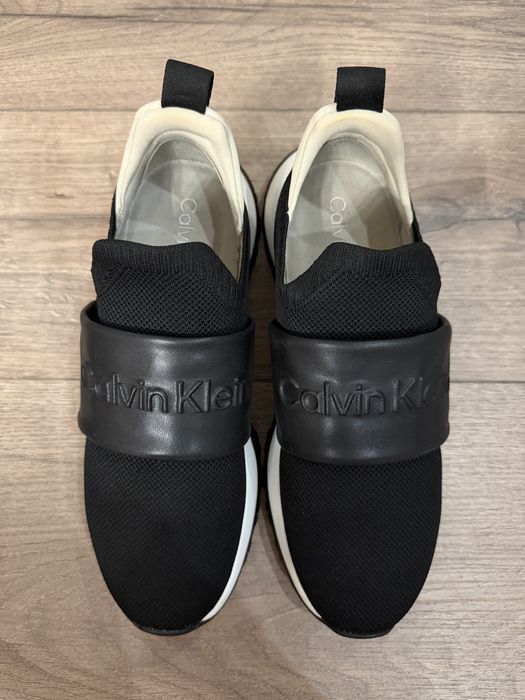 Продам слипоны Calvin Klein