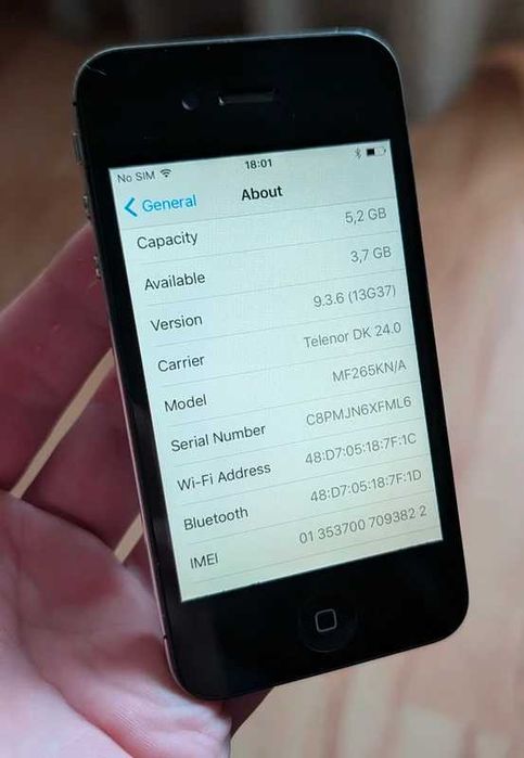 iPhone 4s – Alb/Negru – De Colecție – Fără Cont iCloud