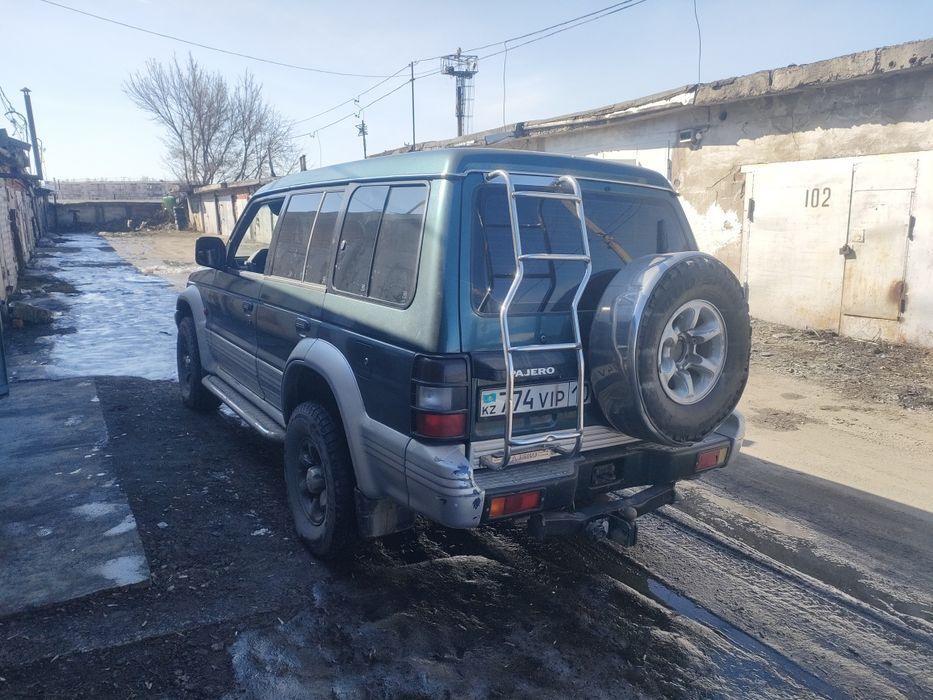 Продам Митсубиси Паджеро.