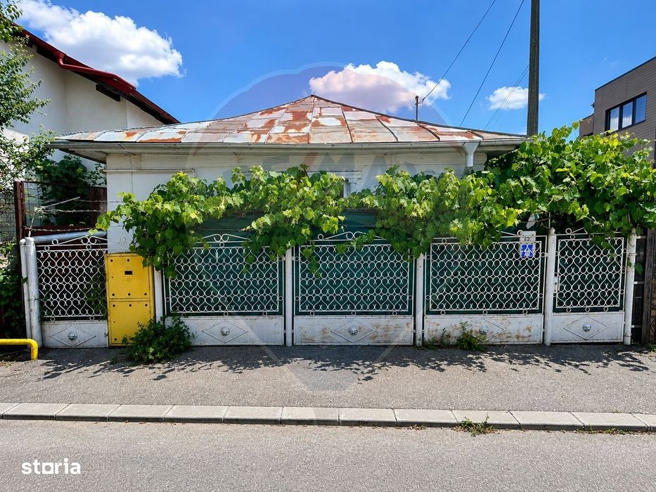 Casă / Vilă cu 5 camere de vânzare în zona Traian
