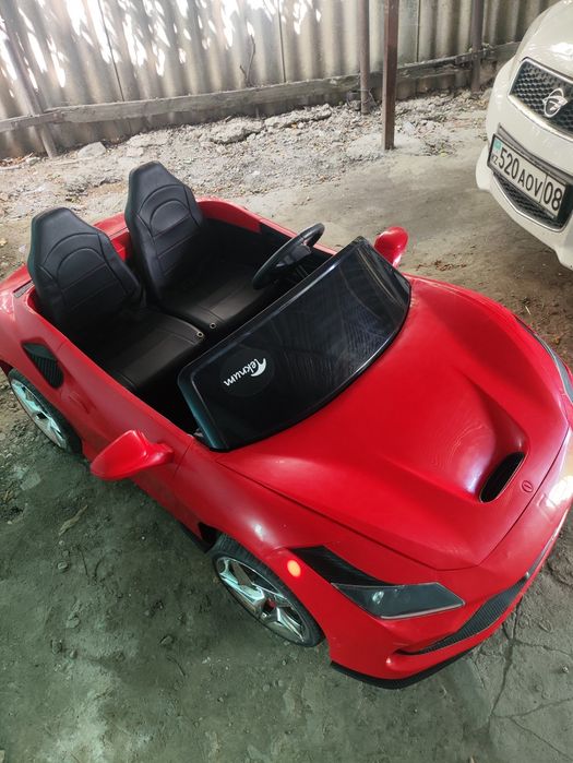 Электромобиль детский Ferrari f 8