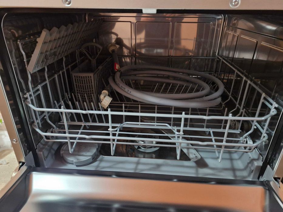 Mașină de spălat vase compactă Bosch