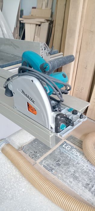 Makita  погружная пила