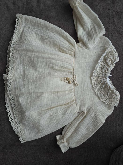 Rochiță fetiță muselină crem 1 an.