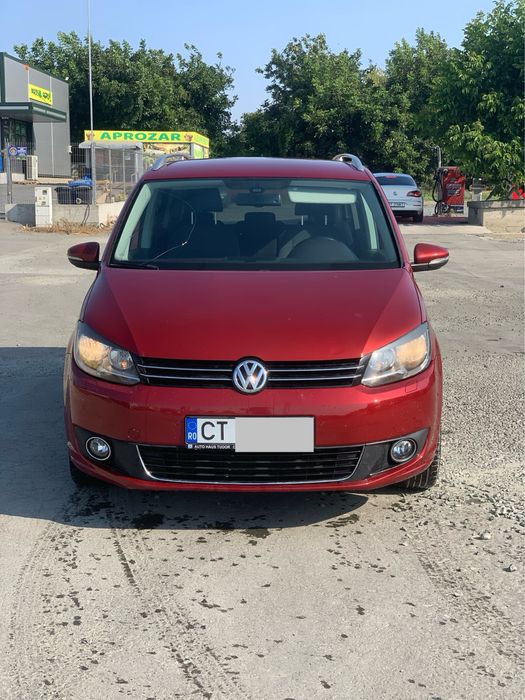 VOLKSWAGEN Touran 2012 — imagine 4