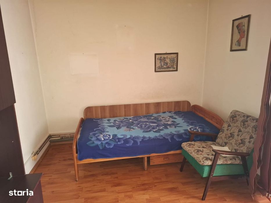 Garsonieră de vânzare, balcon și mobilată — fotografia 2