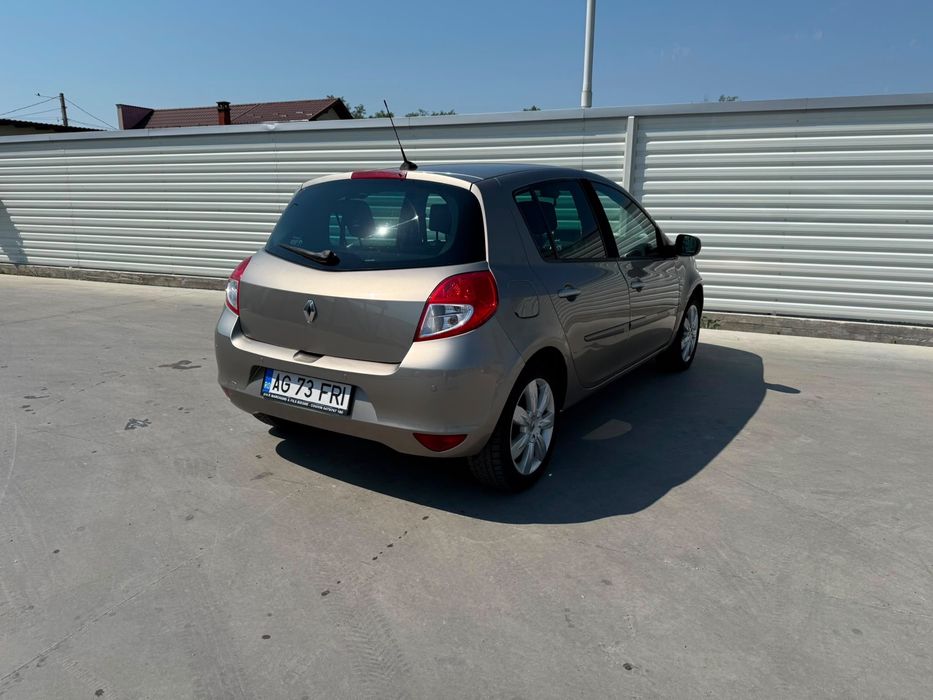 RENAULT Clio 2011 — imagine 2