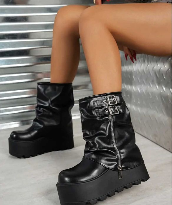 Уникални дамски боти 41-ви номер!