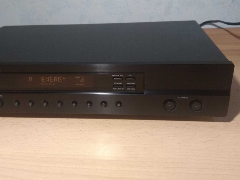 Дигитален приемник Yamaha TX-497