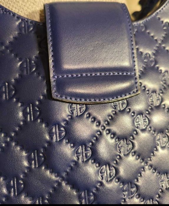 Продам брендовую сумку