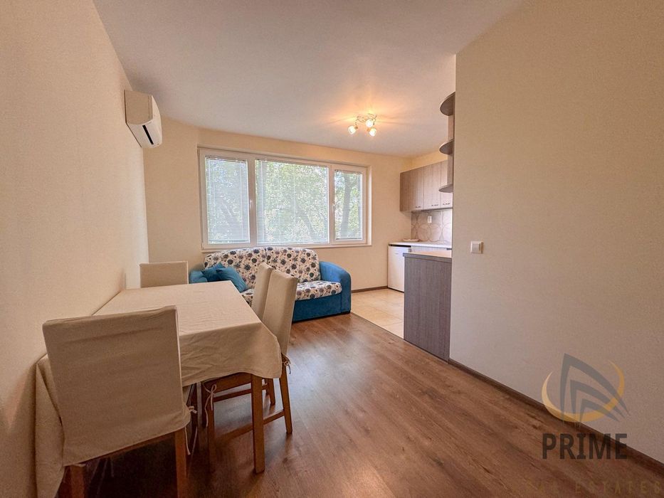 Дава се под наем Двустаен апартамент в Бургас, Лазур - 56 кв.м за 510 € - Снимка #1