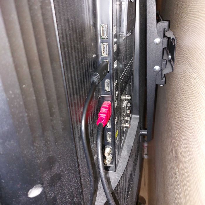 Телевизор Samsung 48'