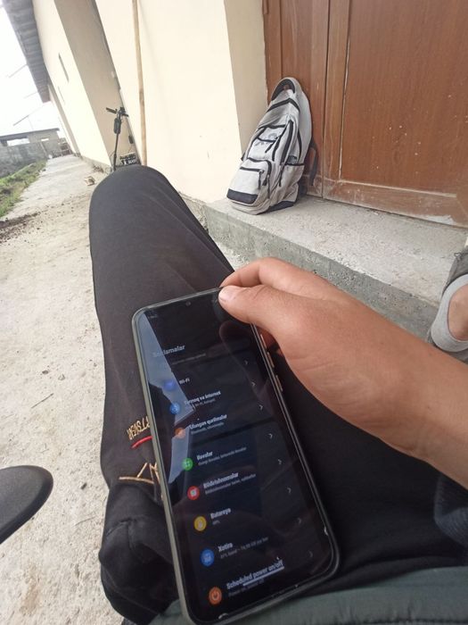 Ajib i10 karobka dak bor toza telefon usta koʻrmagan