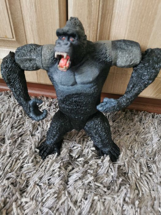 Продавам детски играчки за момче Динозаври, домашни животни