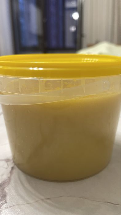 Вкусный мед, тает во рту