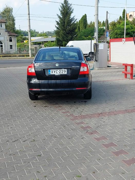 Skoda Octavia an 2010 1.4 tsi cutie automata normal de poluare euro 5 propietar în acte x2 chei mașina merge foarte bine am adusa pe roti