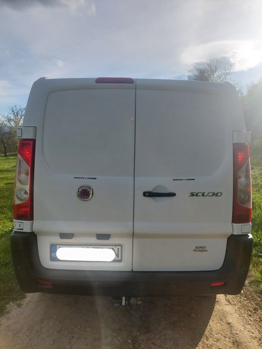 Vănd Fiat Scudo autoutilitară
