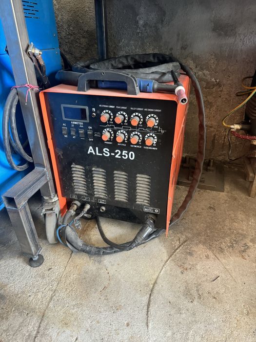 Заваръчен апарат аргон  ac dc