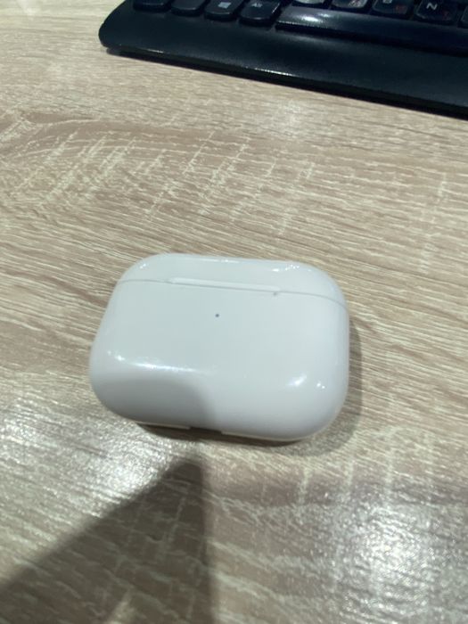 Air pods pro рассрочка/Red