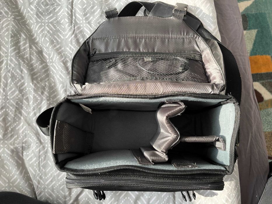 Nikon D7100 + Obiective (18-55 mm si 55-300 mm) - 14400 Cadre!