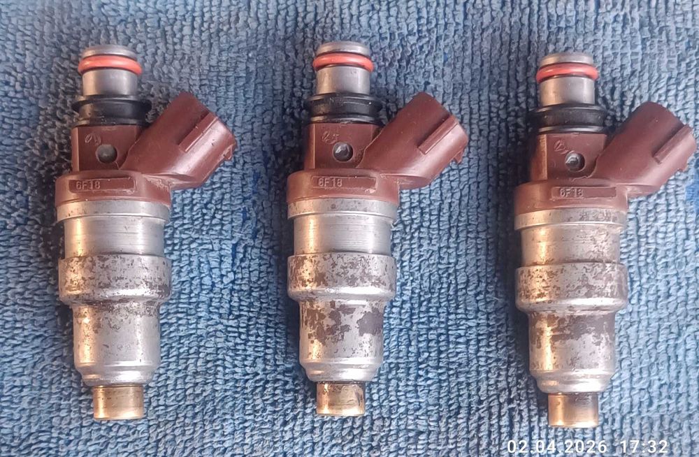 Продам форсунки 3 RZ.