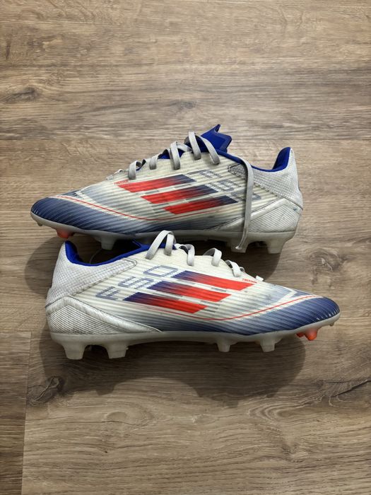 Vand ghete fotbal adidas F50 , marimea 42