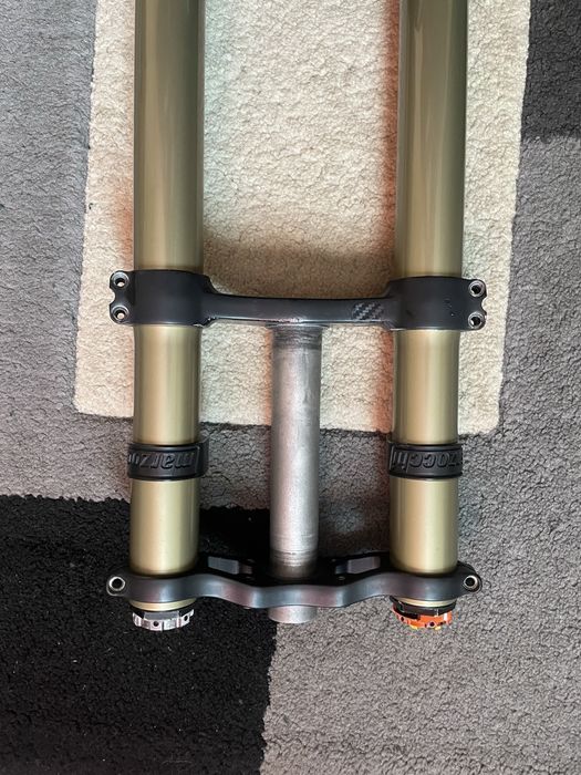 Vand Furca Marzocchi 380 C2R2 Titanium 26/27.5 + Pipa Truvativ