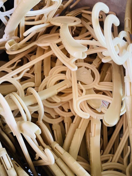 Вешалки детские